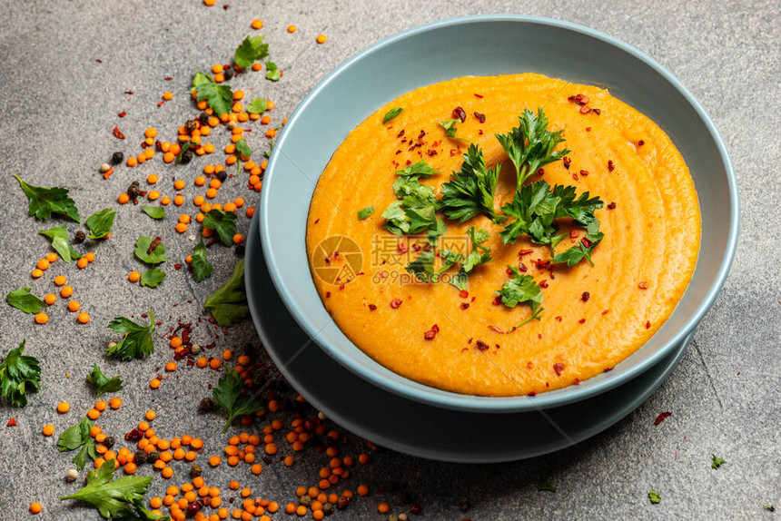 Rumble(RUM.US)计划约11.7亿美元收购德国AI云公司Northern Data