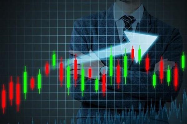 中国月度用电量首破万亿大关